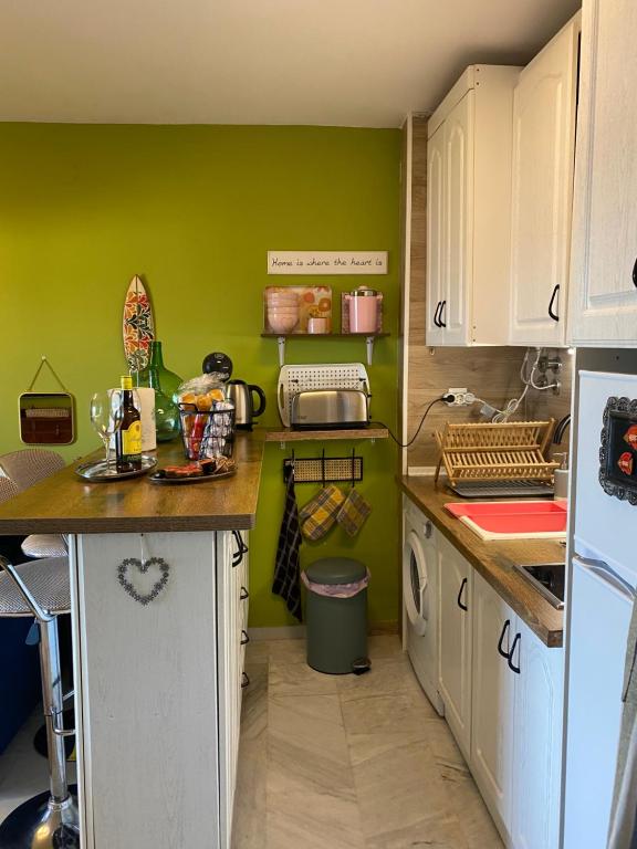 Kuchyňa alebo kuchynka v ubytovaní Apartamento con vistas en Mariote