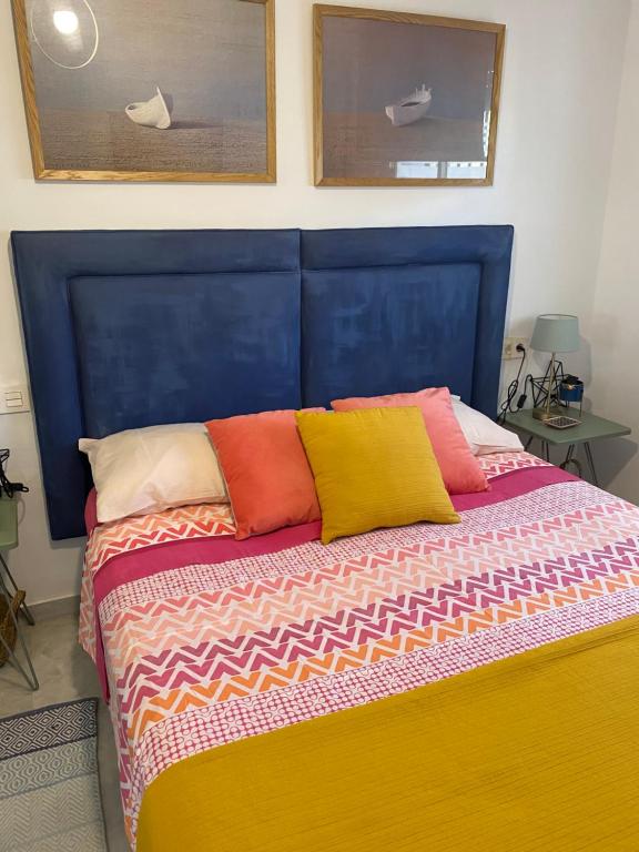 Posteľ alebo postele v izbe v ubytovaní Apartamento con vistas en Mariote