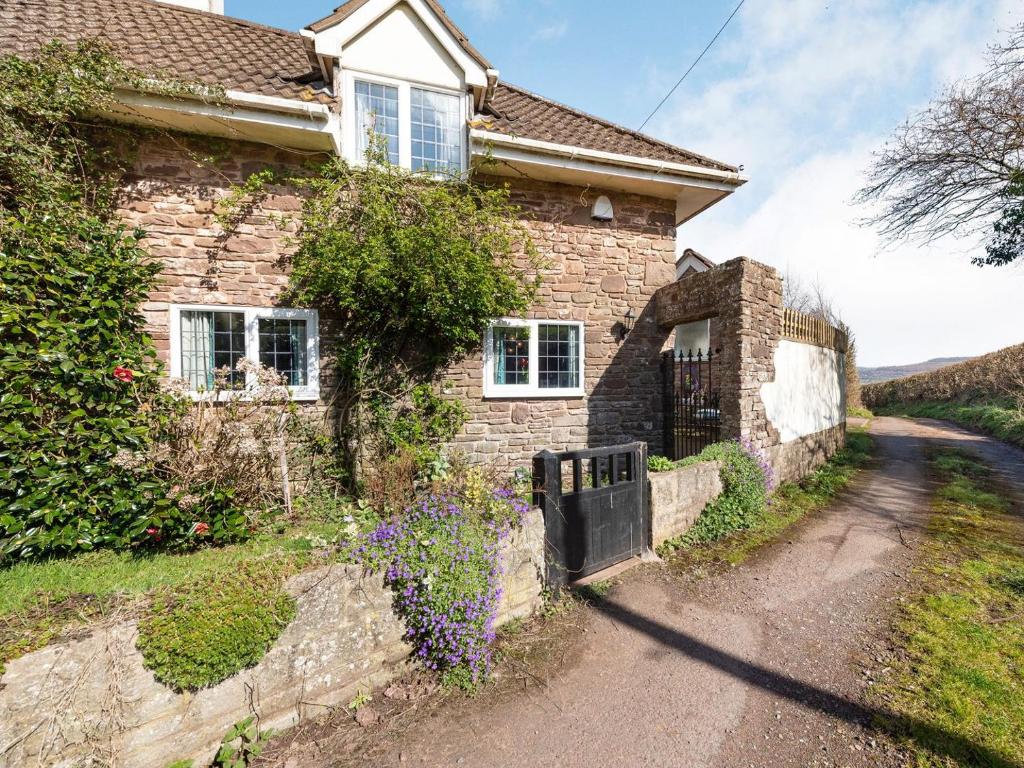 Walnut Cottage