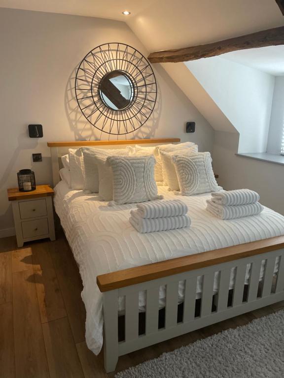 Ένα ή περισσότερα κρεβάτια σε δωμάτιο στο A cottage for two