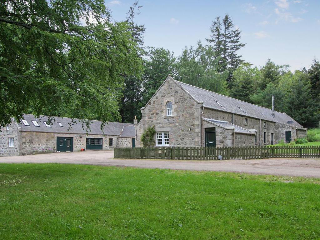 Home Farm Cottage, Alford (updated prices 2024)