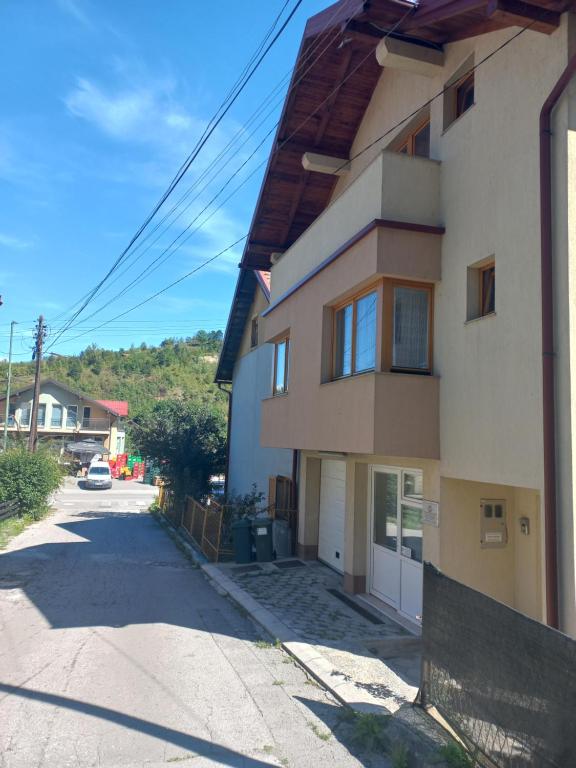 Sunrise Apartment - Appartement Met Drie Slaapkamers