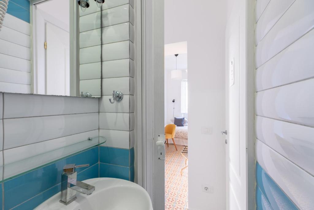 A bathroom at COLOSSEO con il CUORE