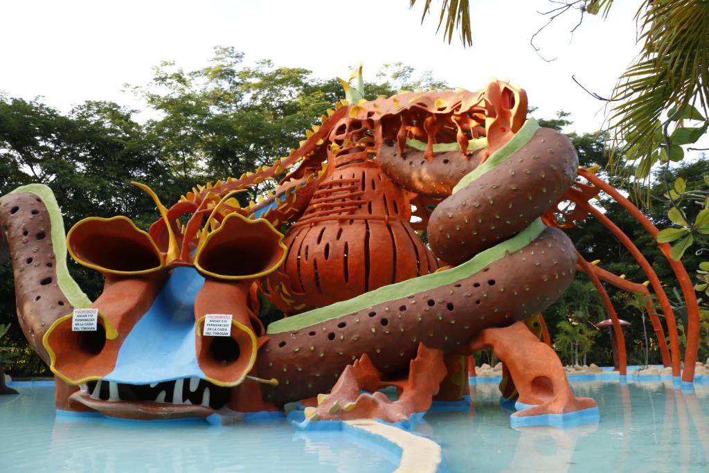 Bazén v ubytování Hotel Carrizal Spa nebo v jeho okolí