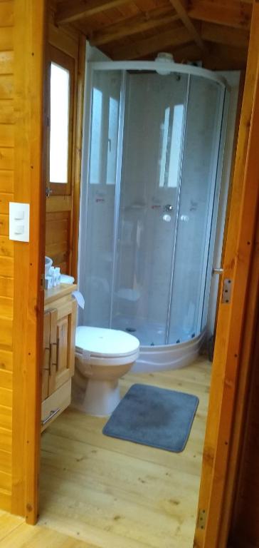 Baðherbergi á Domosup3rlopez - Glamping Petfriendly con Jacuzzi en Boyacá