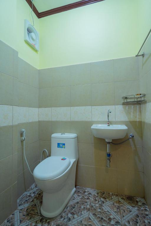 Koupelna v ubytování Joval Homestay