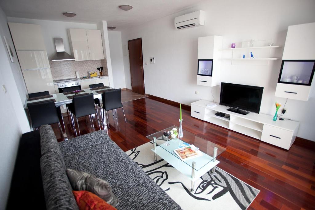 Apartments Svjetlana - 11