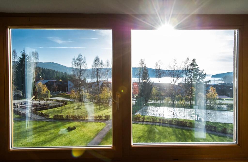 Loodusmaastik puhkepargi lähedal