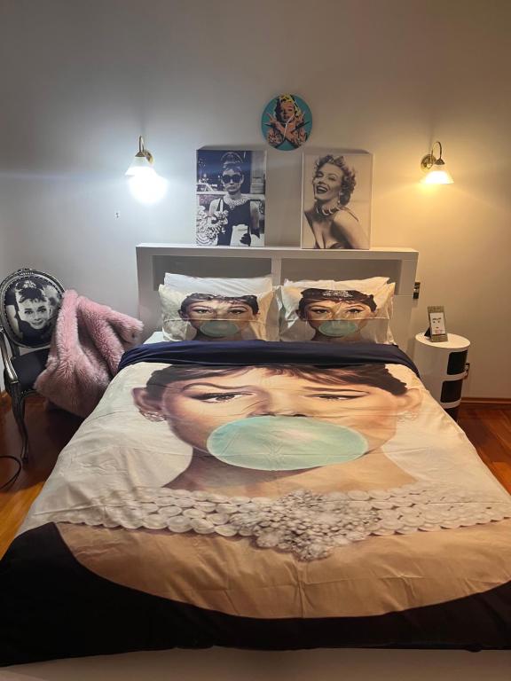 Postel nebo postele na pokoji v ubytování Breakfast at Tiffanys