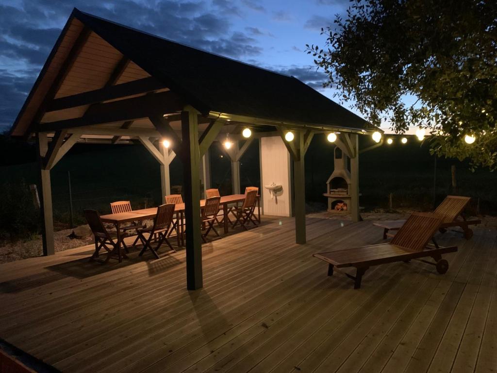 Patio nebo venkovní prostory v ubytování Vila Bohemia Saxon Switzerland & SPA