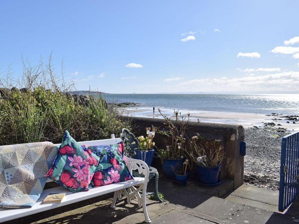 Sunnyside Beach, Lower Largo (updated prices 2024)