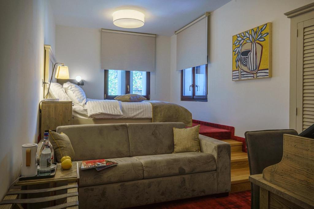 
Double Room with Extra Bed
