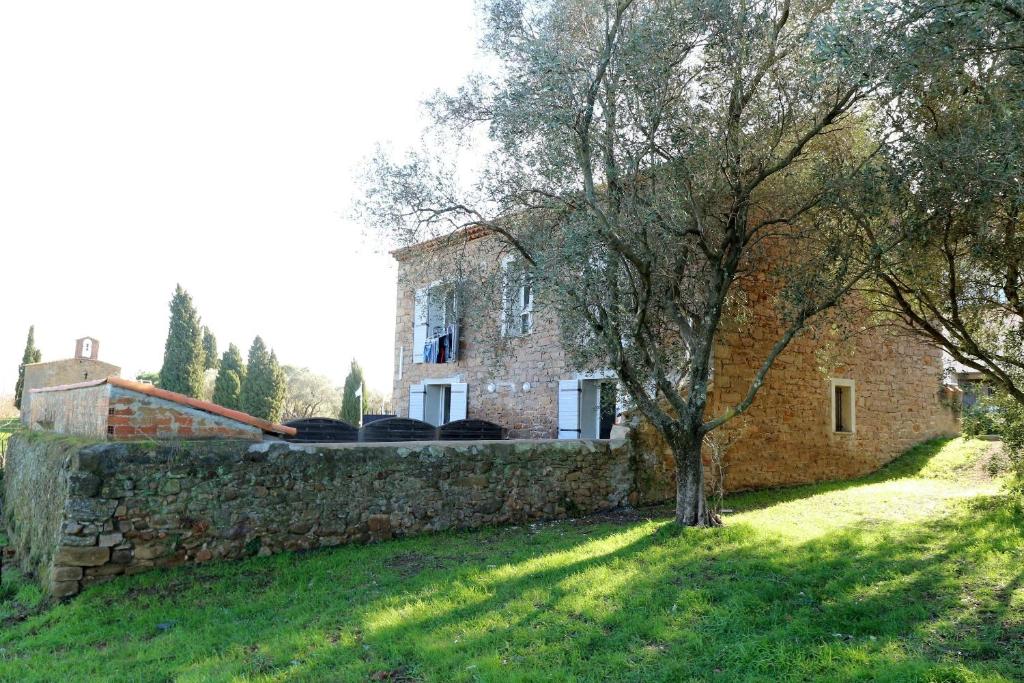 Appartement à l'entrée du village de Roquebrune
