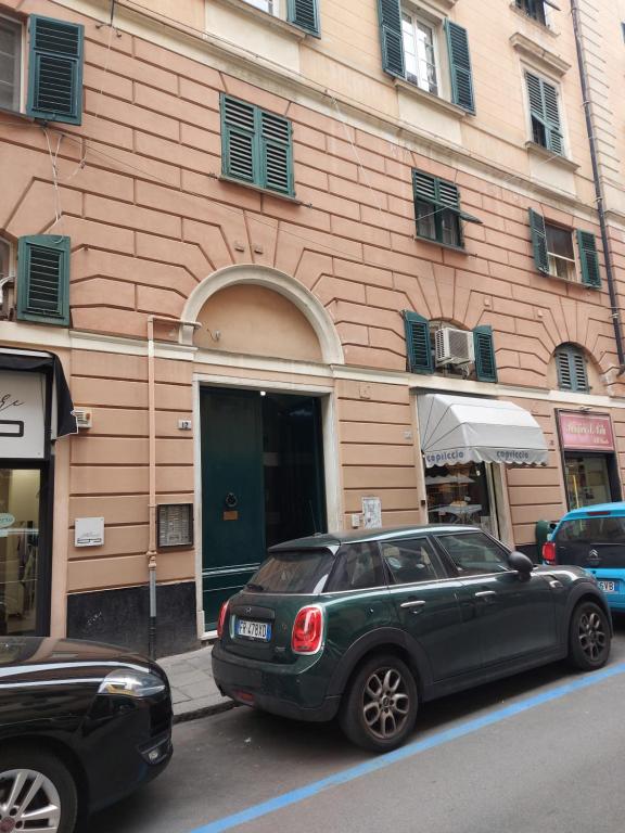 Fotografie z fotogalerie ubytování camera colombo 12 Genova Rooms v Janově