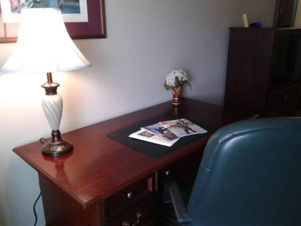 Rest Inn Fort Smith - Sala De Rey Ejecutivo