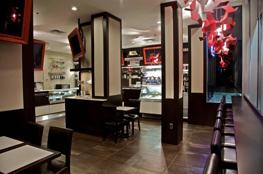 Century Plaza Hotel - Resim 40