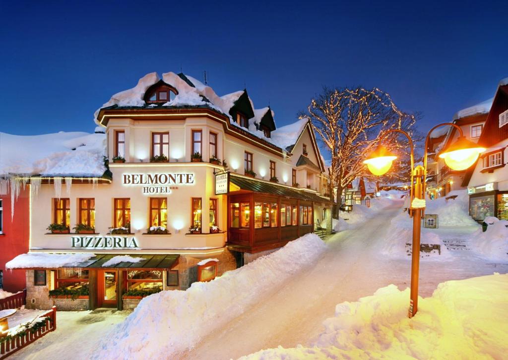 Hotel pizzeria Belmonte v zimě