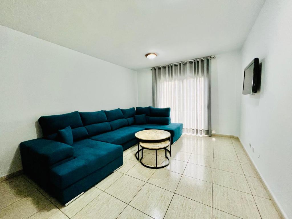 A seating area at Apartamentos Frontera