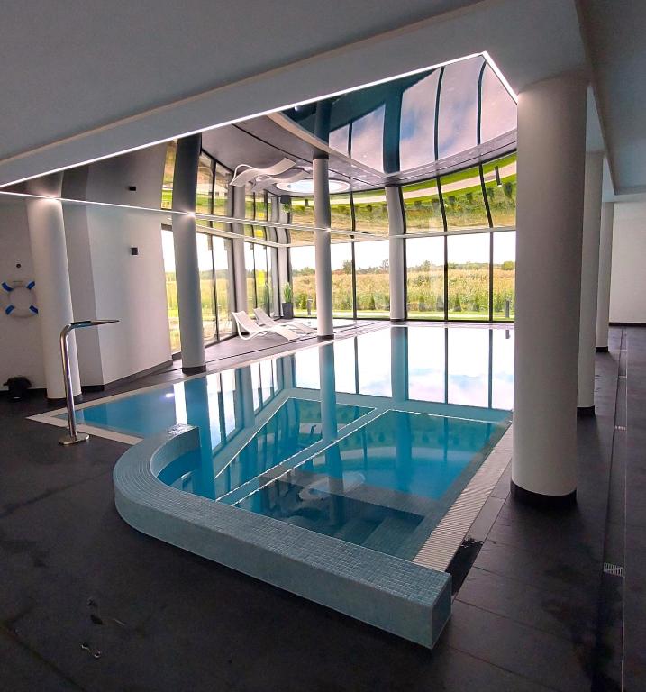Bazén v ubytovaní WESTIN HOUSE RESORT Apartament 215 alebo v jeho blízkosti