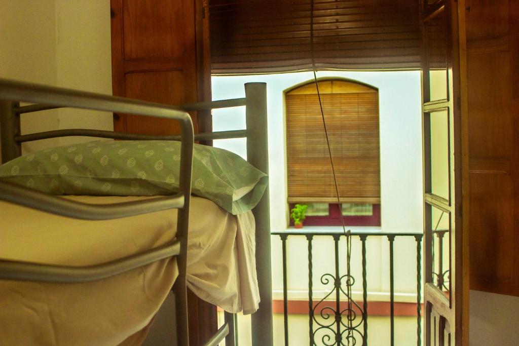 Posteľ alebo postele v izbe v ubytovaní Comfortable apartment in Seville, 65 m² with balcony