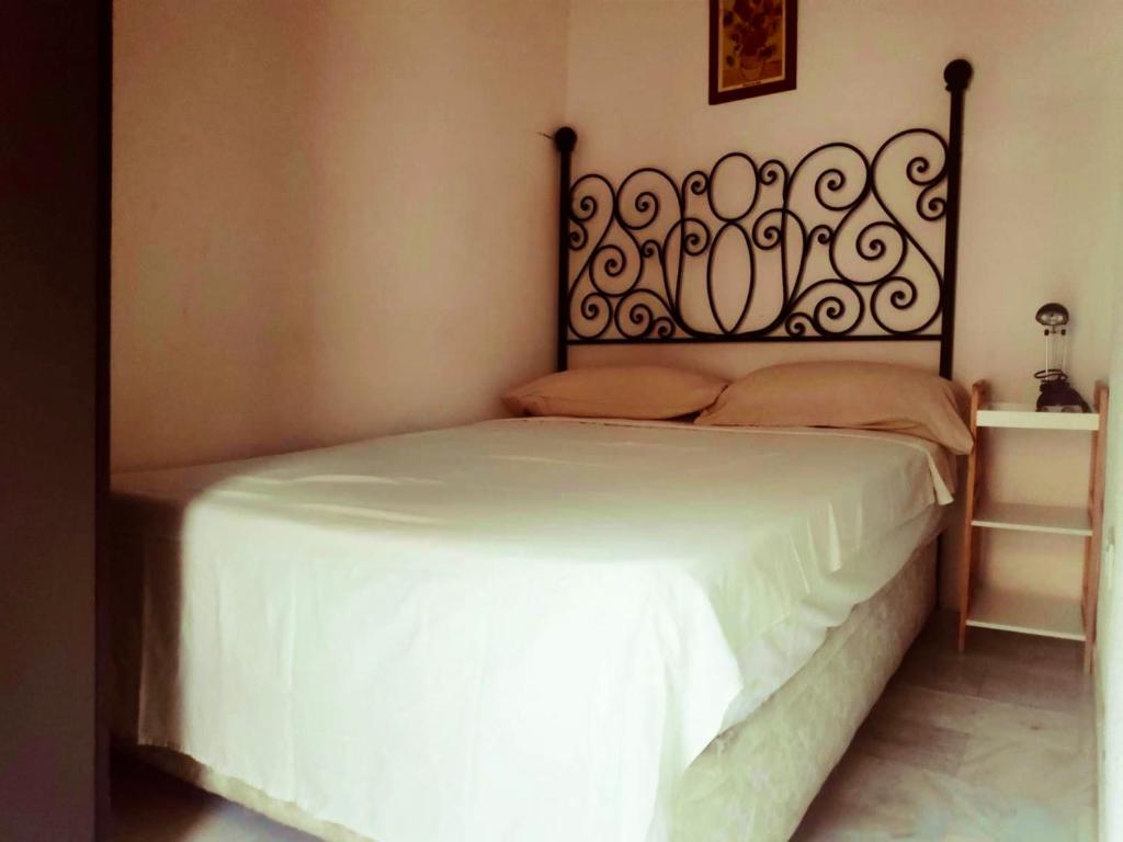 Posteľ alebo postele v izbe v ubytovaní Comfortable apartment in Seville, 65 m² with balcony