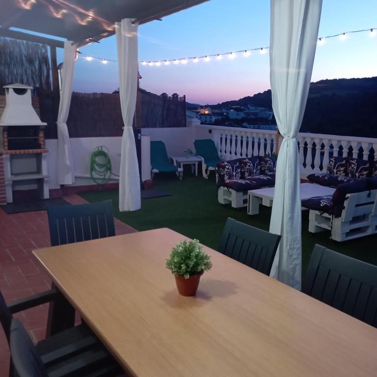 Nespecifikovaný výhled na hory nebo výhled na hory při pohledu z apartmánu
