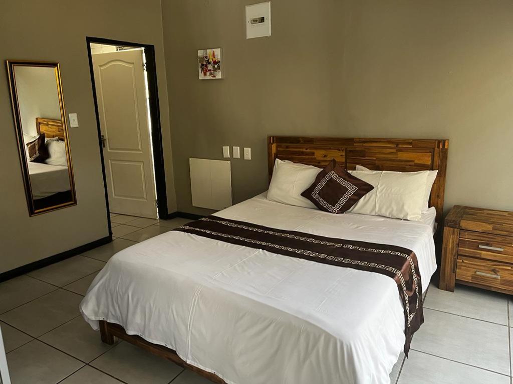 The Crib Guesthouse house, Johannesburg (updated prices 2024)