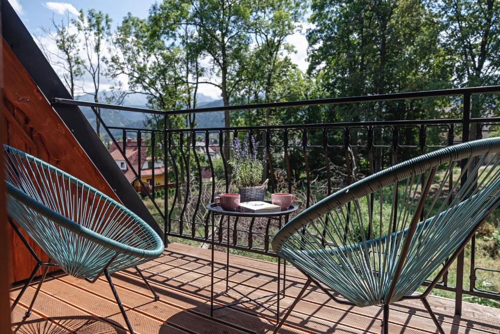 Balkón nebo terasa v ubytování Apartamenty Osada Antałówka Zakopane