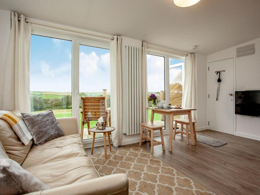 The Lookout Uk30950, Perranzabuloe (updated prices 2024)
