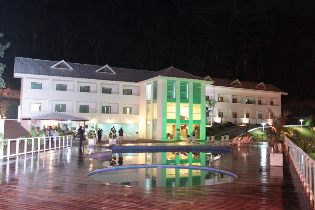  Dourada Parque Hotel