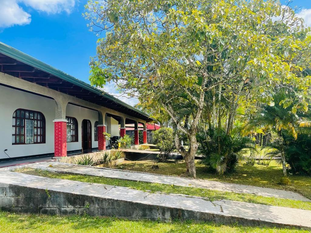 Zahrada ubytování Casa Eva Lodging Costa Rica