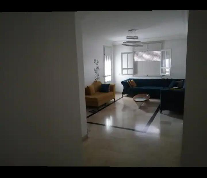 APPARTEMENT 10 min de Tunis Vue sur montagne - Housity