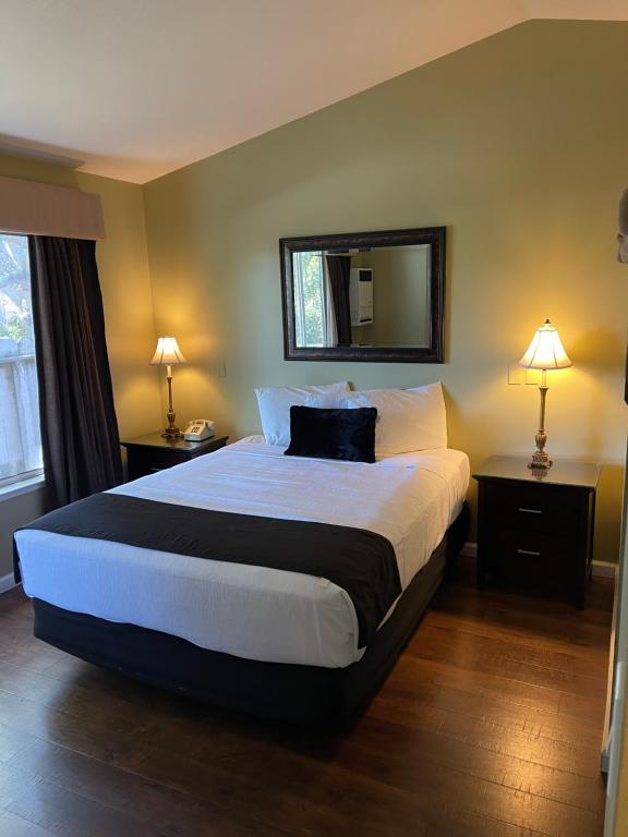 Sea Breeze Inn - Pacific Grove photo