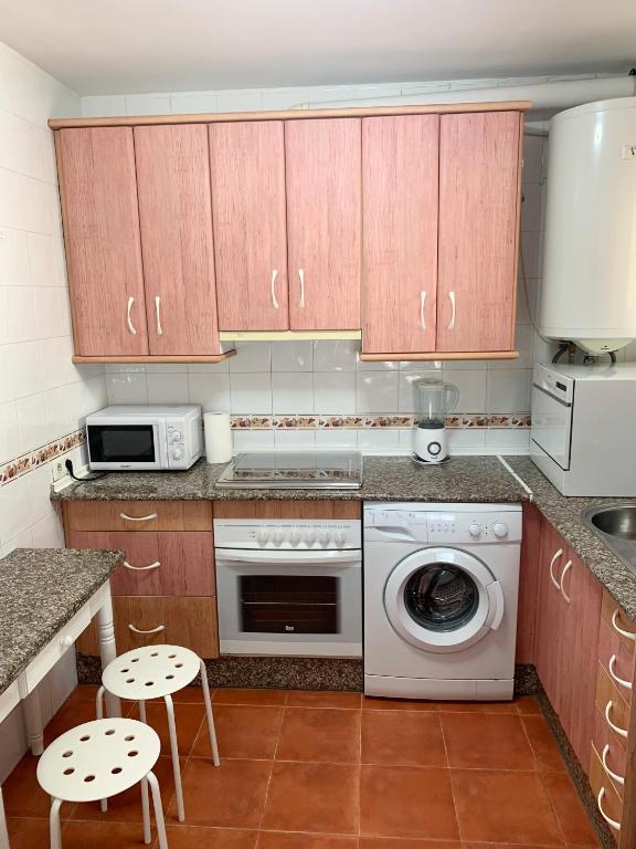 Kuchyň nebo kuchyňský kout v ubytování Apartamento Carihuela a 300 metros playa