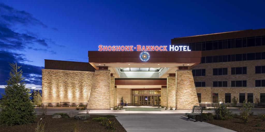 a building with a sign that reads shiners banquet hotel at Shoshone-Bannock Hotel and Event Center in Fort Hall