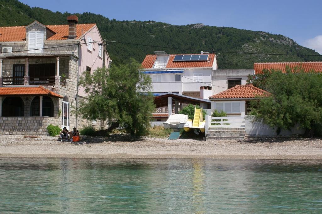 Příroda nedaleko penzionu