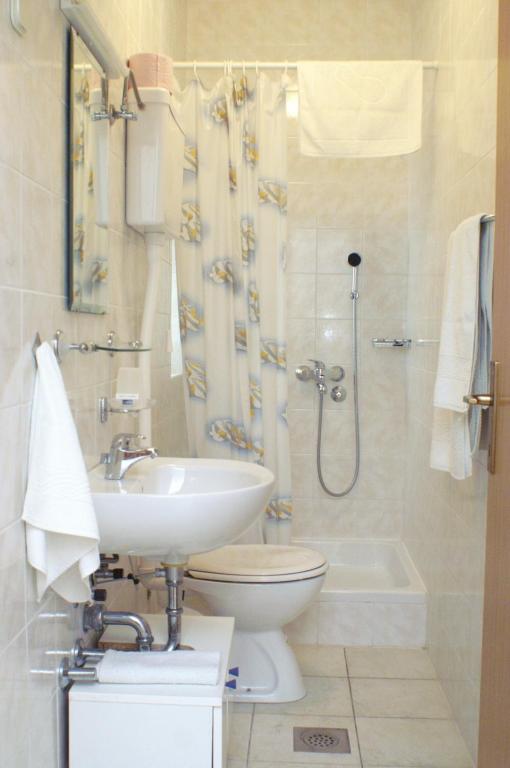 Koupelna v ubytování Rooms by the sea Zuljana, Peljesac - 3163