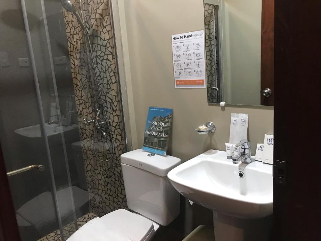 MARINA MARINDQUE HOTEL AND RESORT - 標準的なトリプルルーム