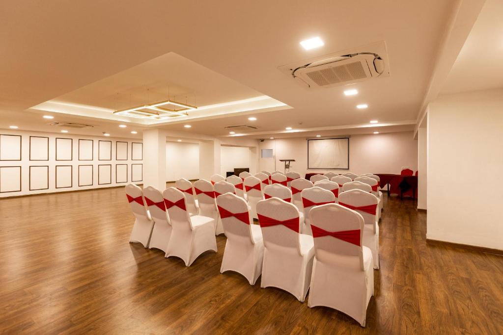 Fotografie z fotogalerie ubytování Clubhouse Nami Residency Near Sabarmati Riverfront Ahmedabad v destinaci Ahmadábád