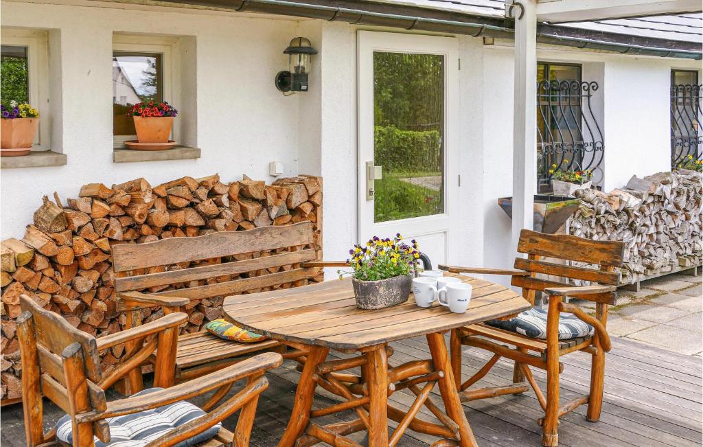 Gorgeous Home In Tharandt With Wifi - Casa De Vacaciones De Un Dormitorio