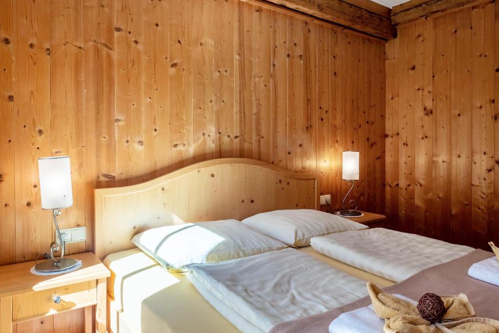 Posteľ alebo postele v izbe v ubytovaní Apartment Linde- Fiechterhof