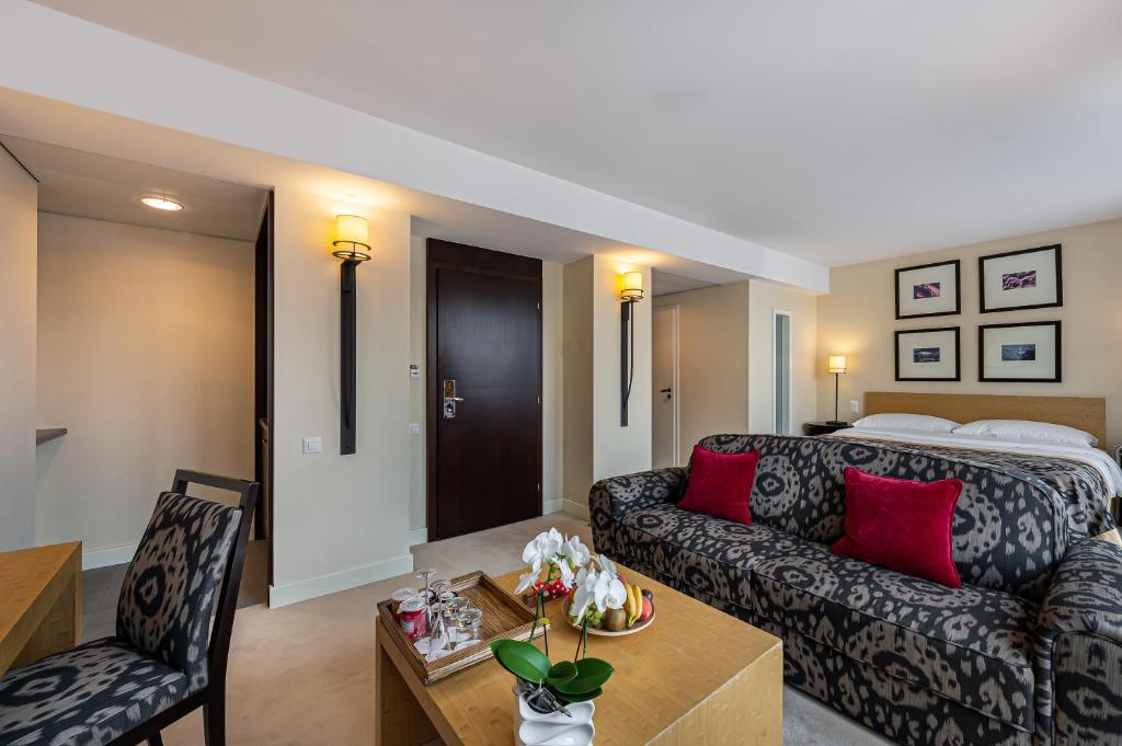 Jade Manotel - Resim 27