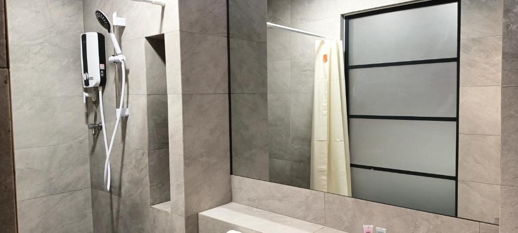 Koupelna v ubytování Roxy Hotel Sri Aman