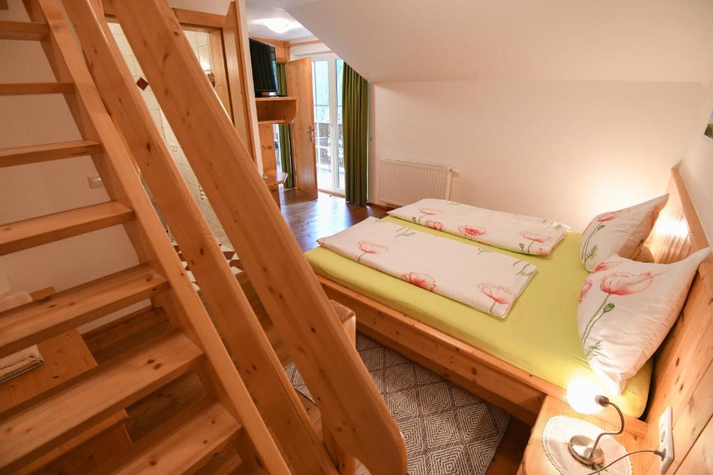 Postel nebo postele na pokoji v ubytování Strickhof