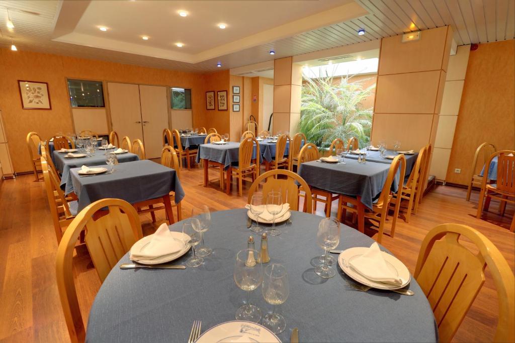 Restaurace v ubytování Hôtel Restaurant l'Hirondelle