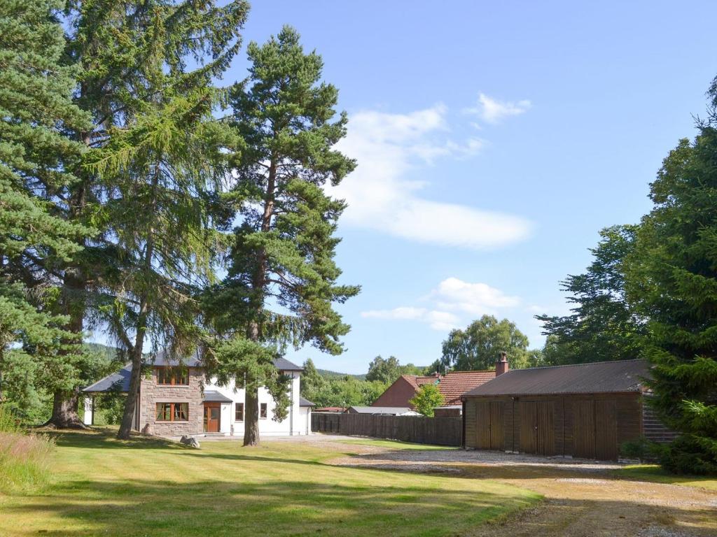 Het gebouw waarin het vakantiehuis zich bevindt