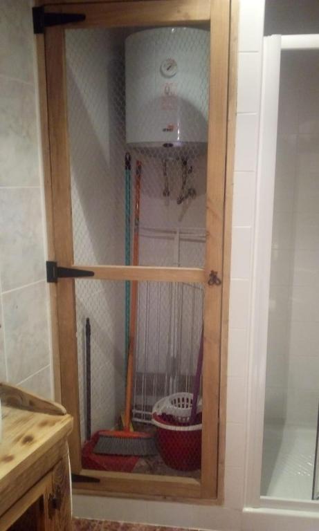 Koupelna v ubytování LAS CALAÑAS DE SETENIL