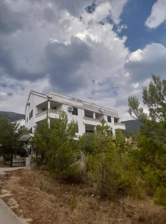Příroda nedaleko apartmánu
