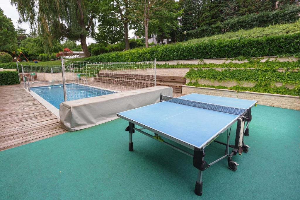 Lauatennis majutusasutuses Spa Residence Carbona Great Time Apartman või selle läheduses