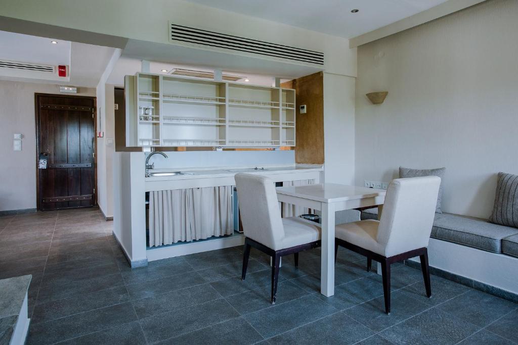 12 Months Resort & Spa - 16